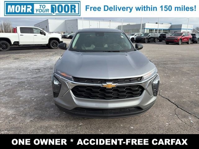 Used 2024 Chevrolet Trax LS w/ Driver Confidence Package image 8