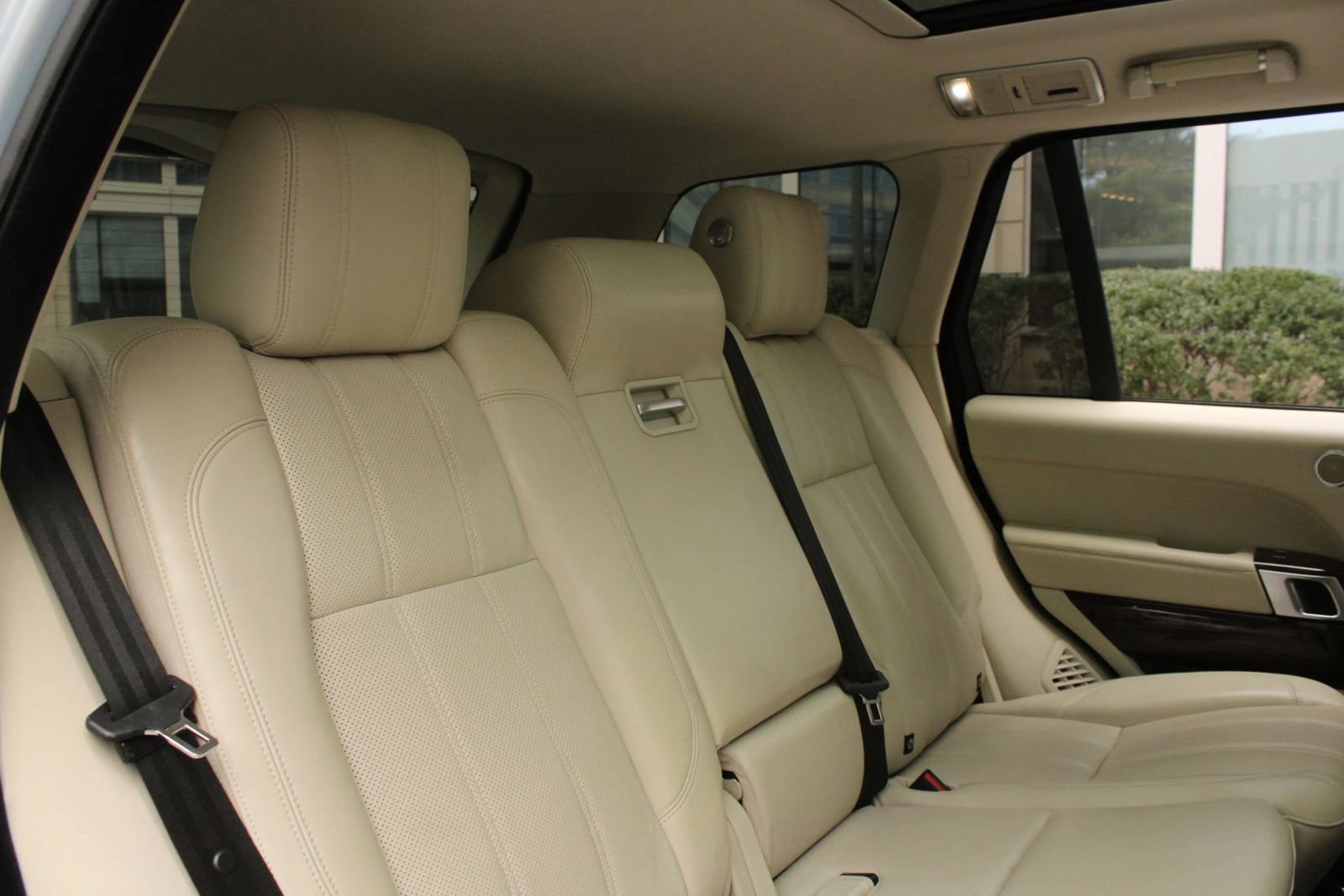 Used 2014 Land Rover Range Rover Supercharged AWD/4WD image 21