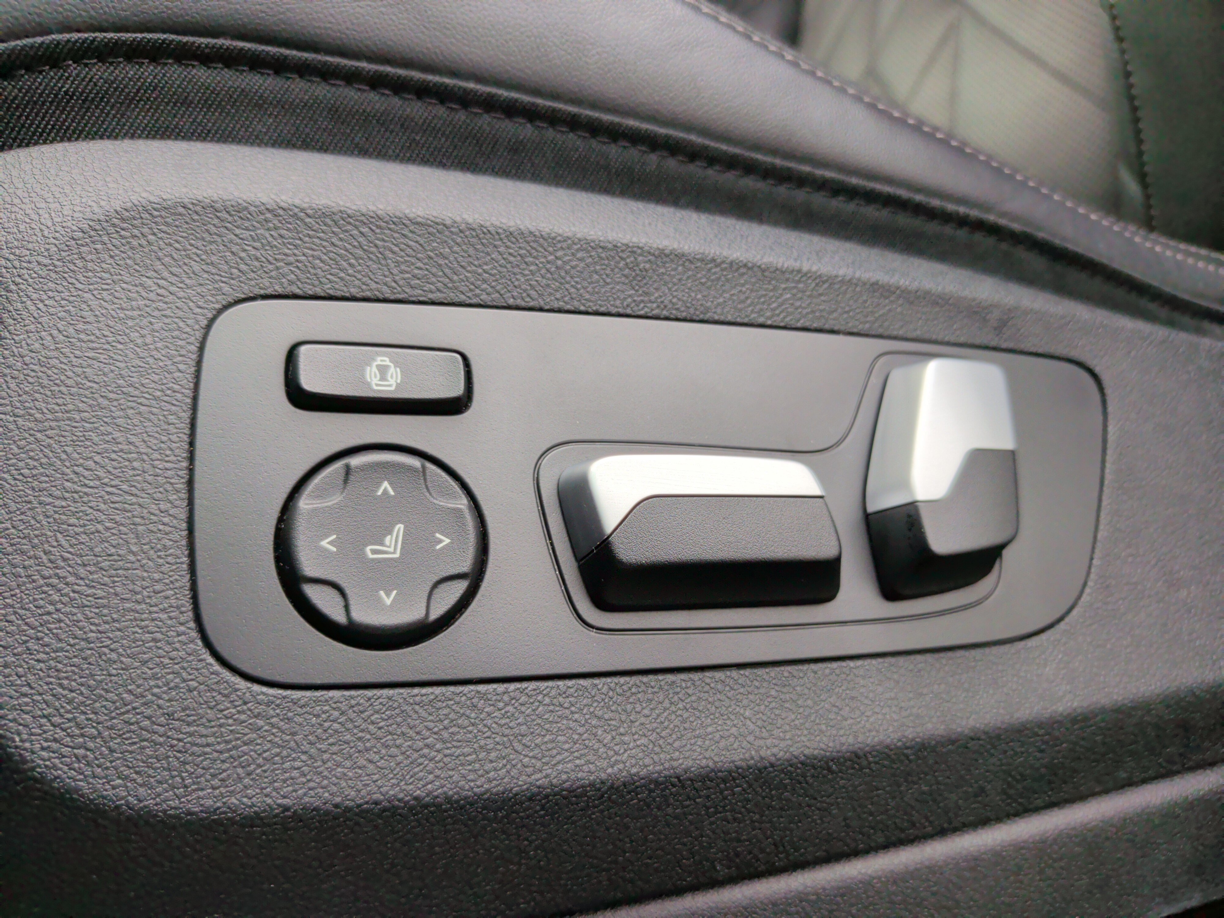 Certified 2023 BMW X5 sDrive40i RWD image 27