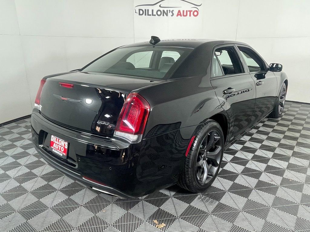 Used 2023 Chrysler 300 S image 8