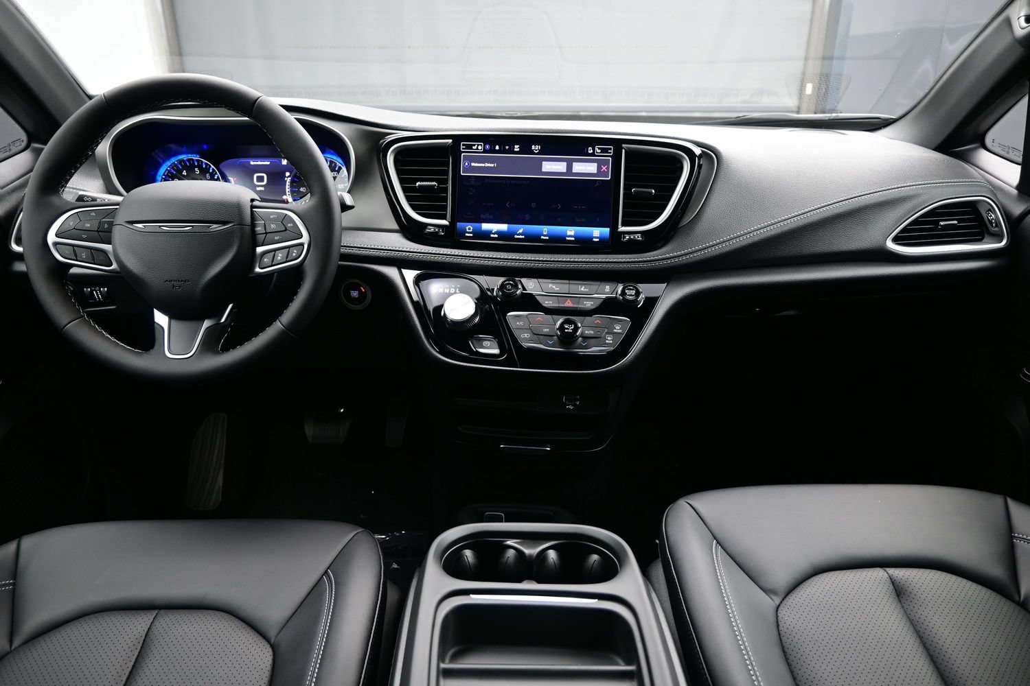 New 2027 Chrysler Pacifica Select AWD/4WD image 12