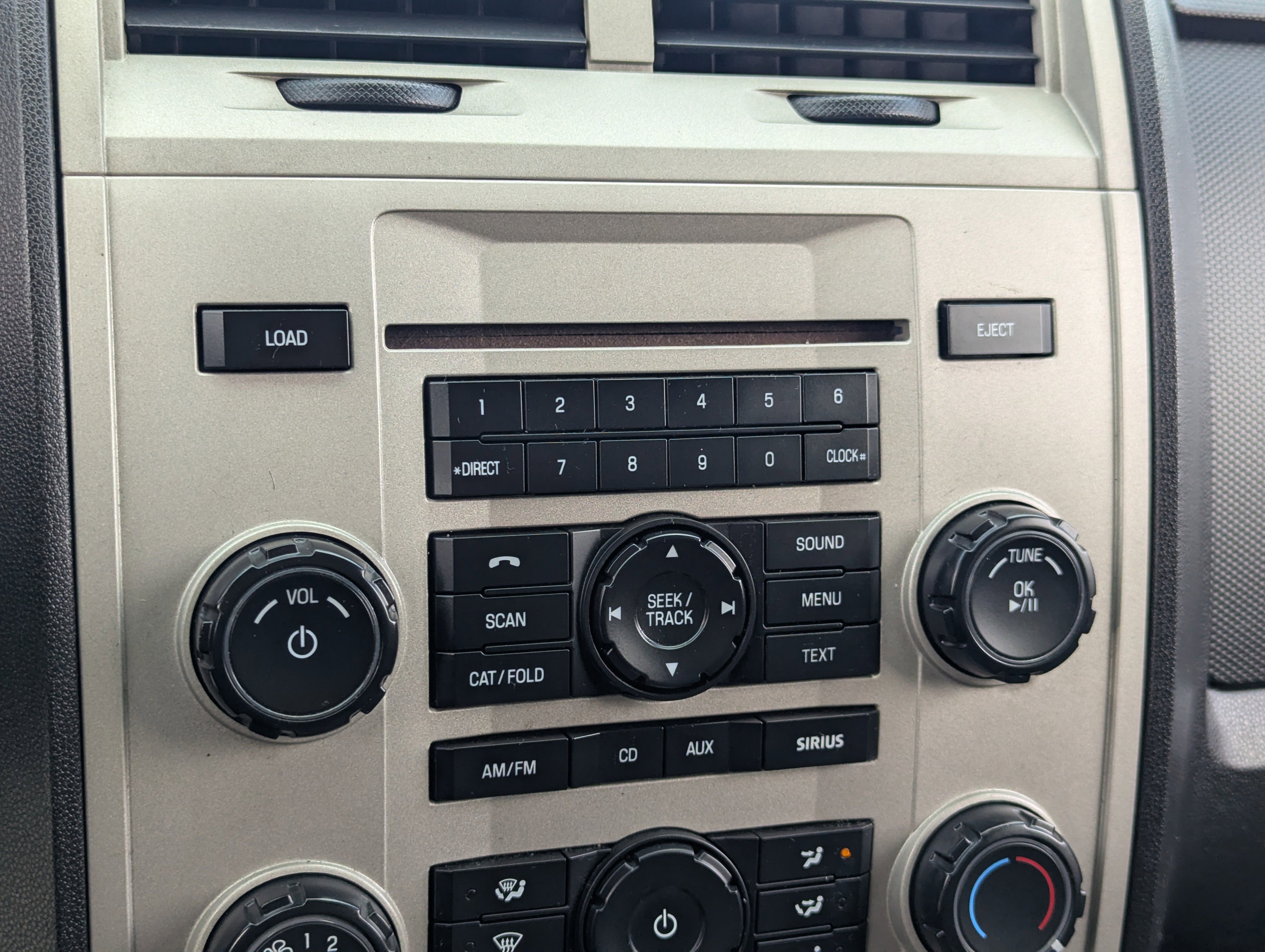 Used 2010 Ford Escape XLT image 22