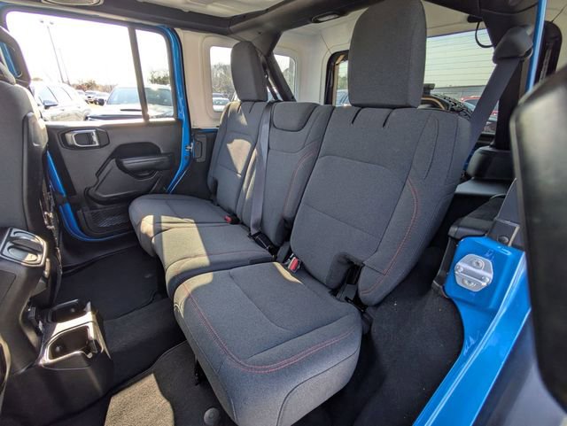 Used 2025 Jeep Wrangler Unlimited Rubicon image 25