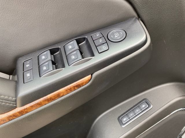 Used 2019 Chevrolet Tahoe Premier AWD/4WD image 18