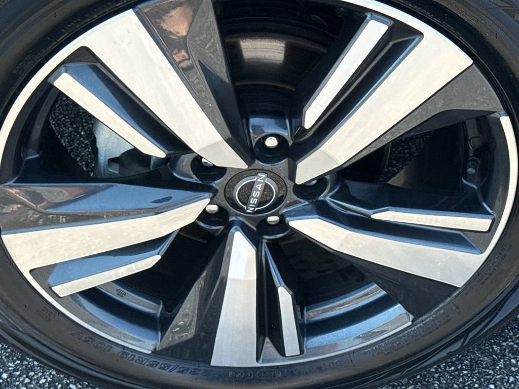 Certified 2023 Nissan Rogue SL w/ SL Premium Package AWD/4WD image 9