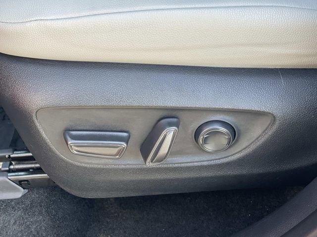 Used 2024 Toyota Grand Highlander XLE image 20