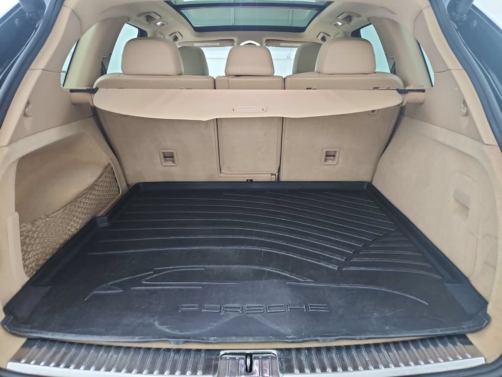 Used 2016 Porsche Cayenne AWD/4WD image 26