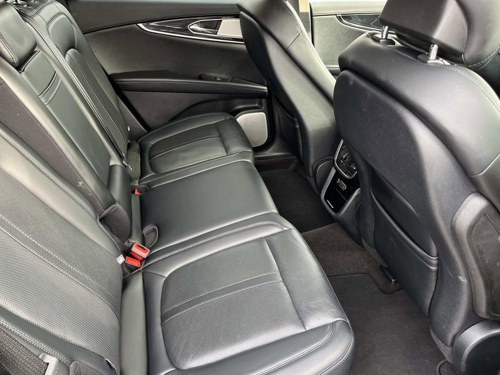 Used 2021 Lincoln Nautilus Reserve w/ Equipment Group 202A image 20