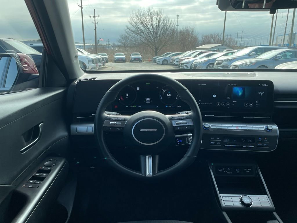 Used 2025 Hyundai Kona SEL image 22