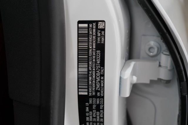 Used 2025 Maserati Grecale Modena image 37