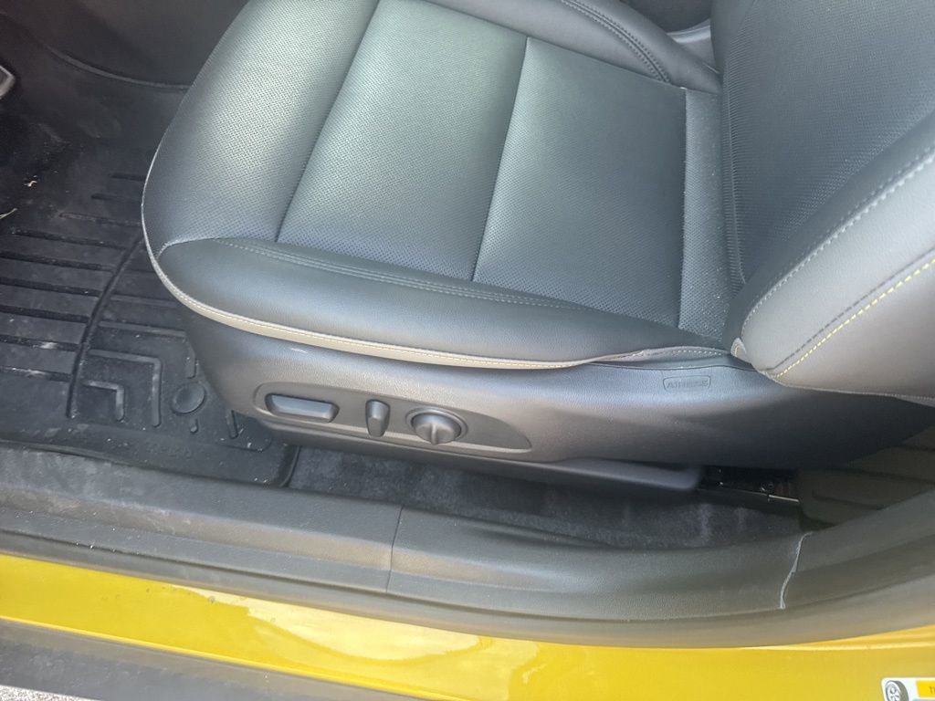 Certified 2025 Chevrolet Trax ACTIV w/ Driver Confidence Package FWD image 16