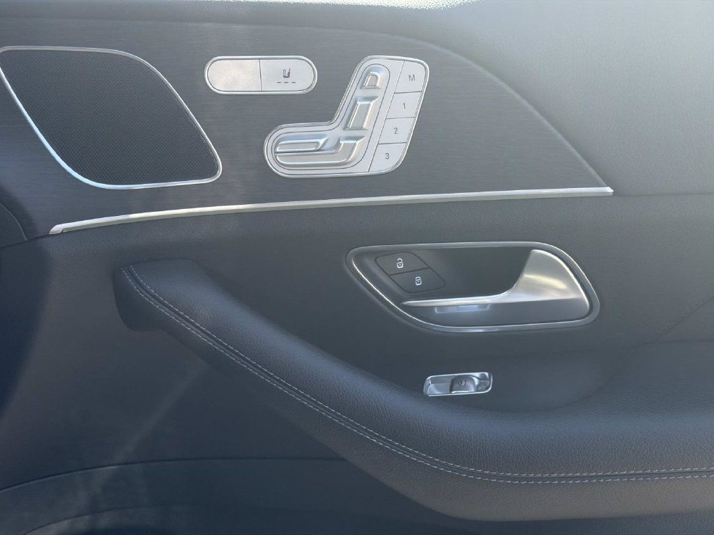 Used 2025 Mercedes-Benz GLE 350 4MATIC image 15