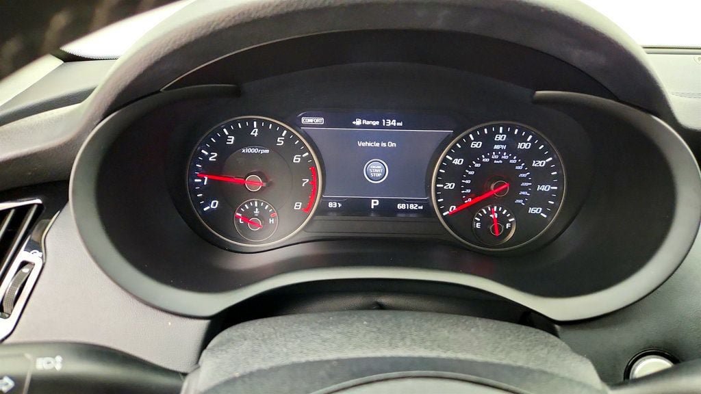 Used 2018 Kia Stinger Premium AWD/4WD image 15