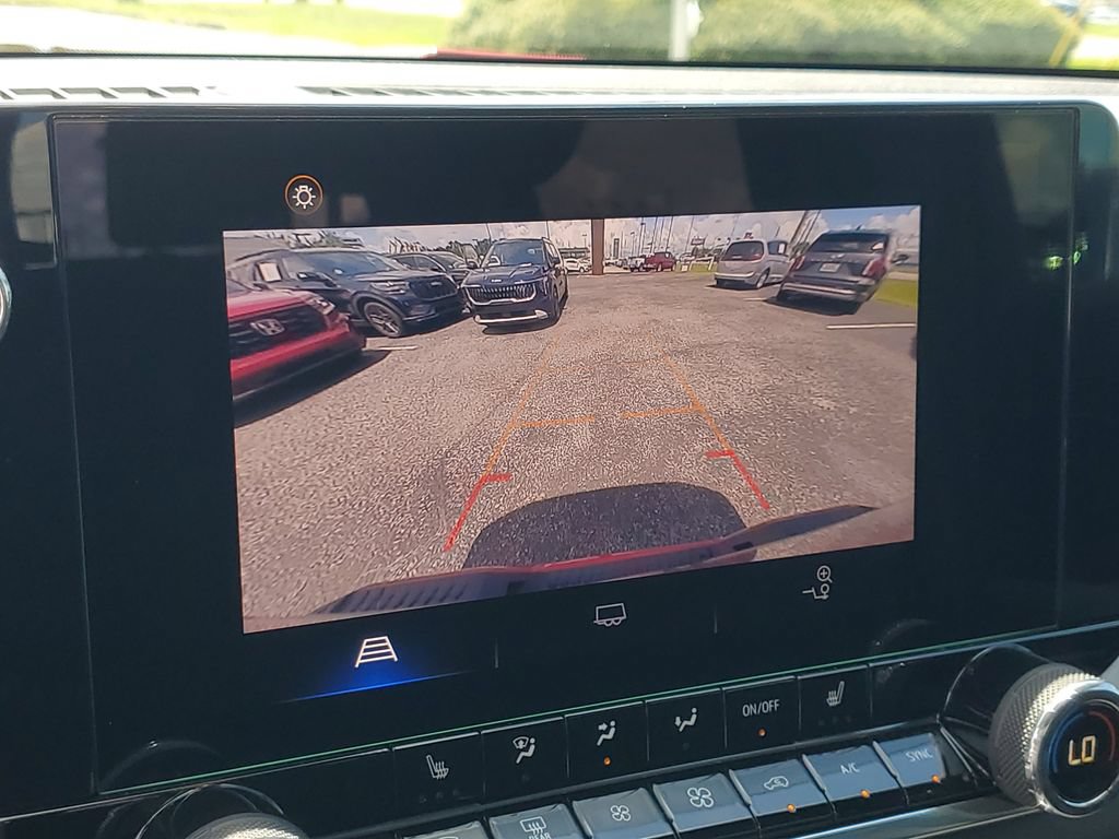 Used 2024 Chevrolet Colorado LT w/ LT Convenience Package II RWD image 18