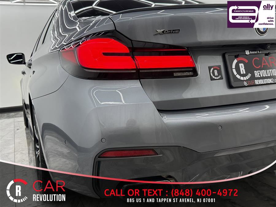 Used 2022 BMW M550i xDrive image 49