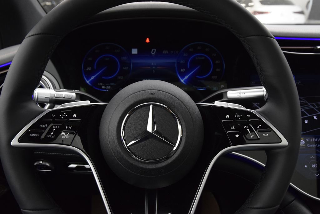New 2026 Mercedes-Benz EQS 550 4MATIC SUV image 22
