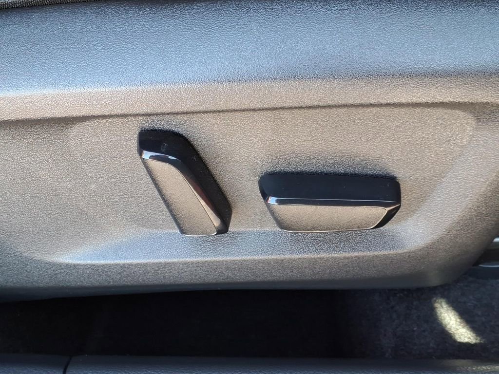 Certified 2023 Nissan Rogue SL w/ SL Premium Package image 6