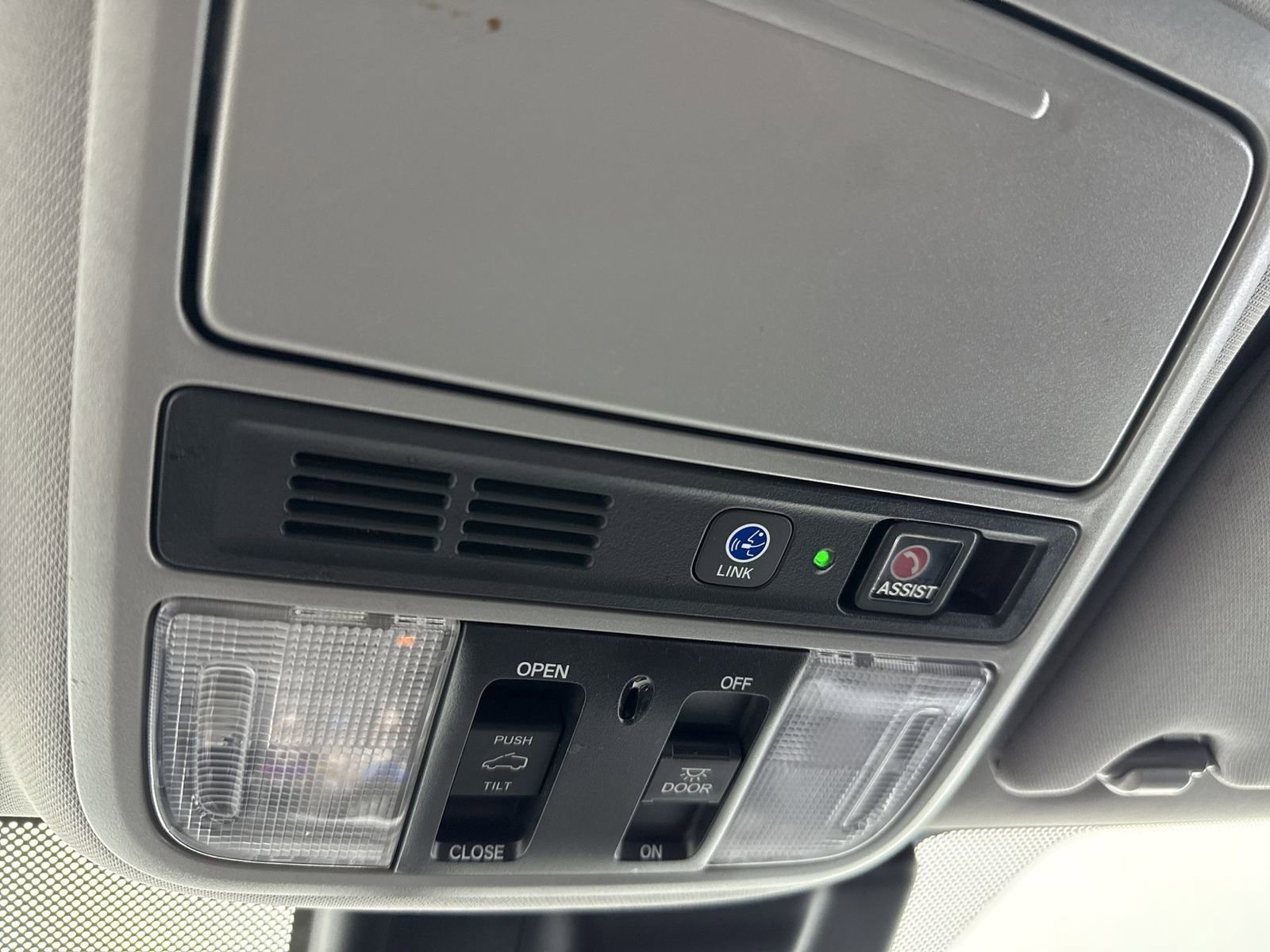 Used 2020 Honda Odyssey Elite image 25