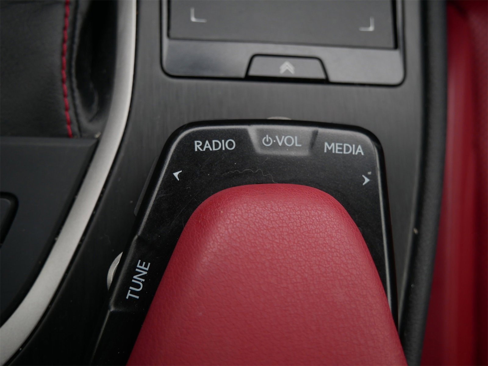 Used 2019 Lexus UX 200 F Sport w/ F Sport Premium Package image 17