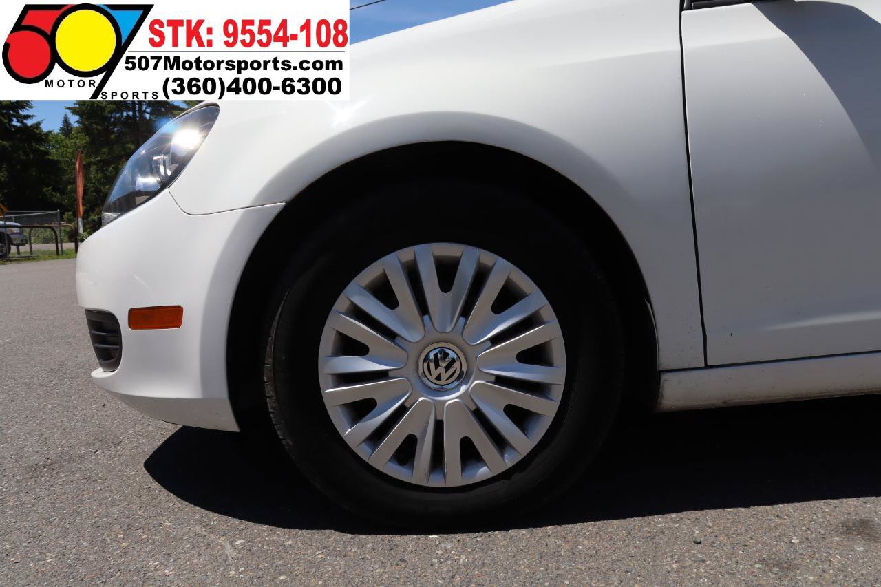 Used 2012 Volkswagen Golf 2-Door FWD image 22