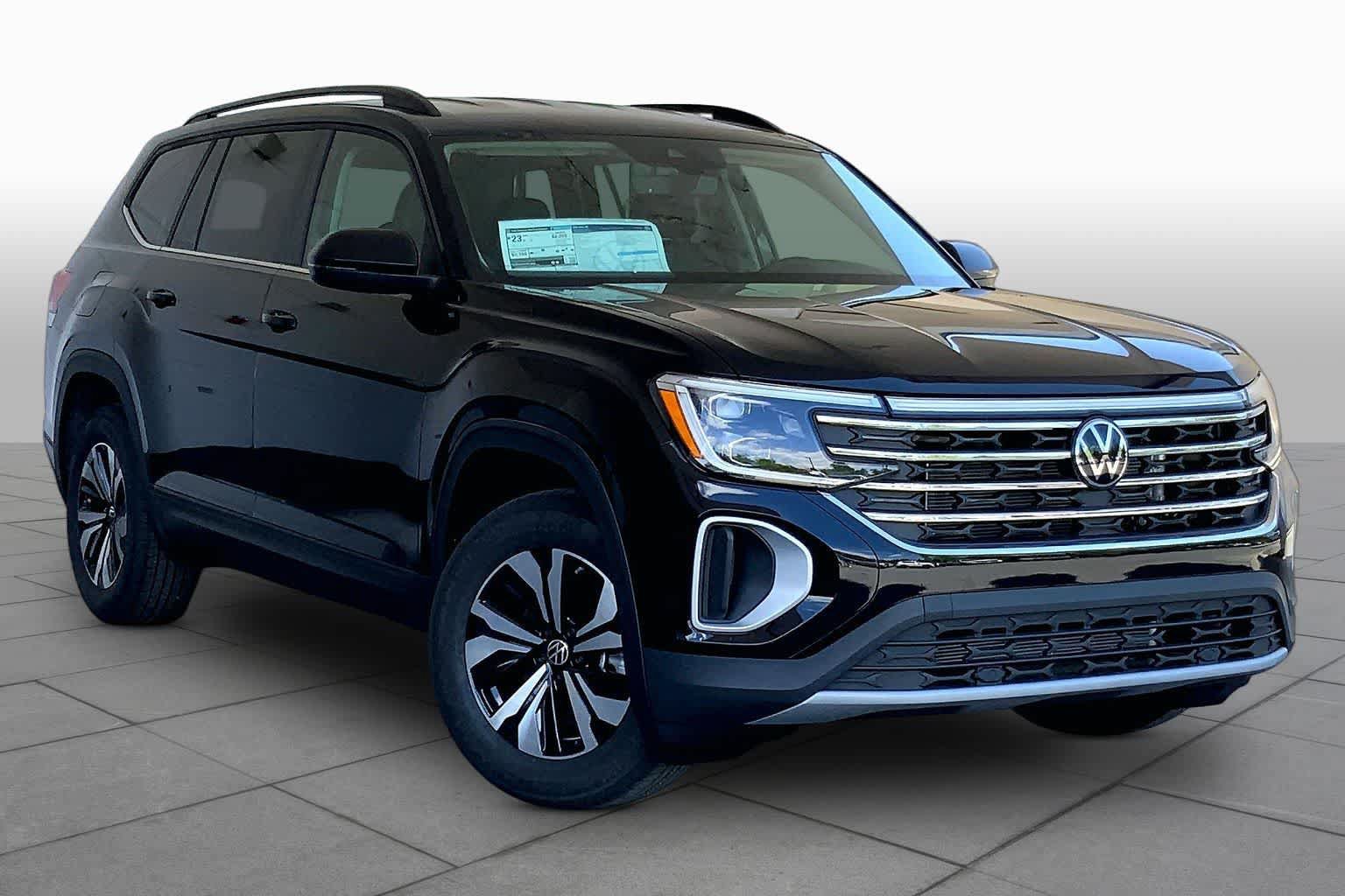 New 2026 Volkswagen Atlas SE FWD image 2