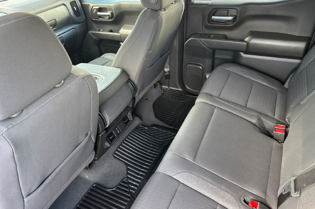 Used 2025 Chevrolet Silverado 1500 Custom Trail Boss AWD/4WD image 15