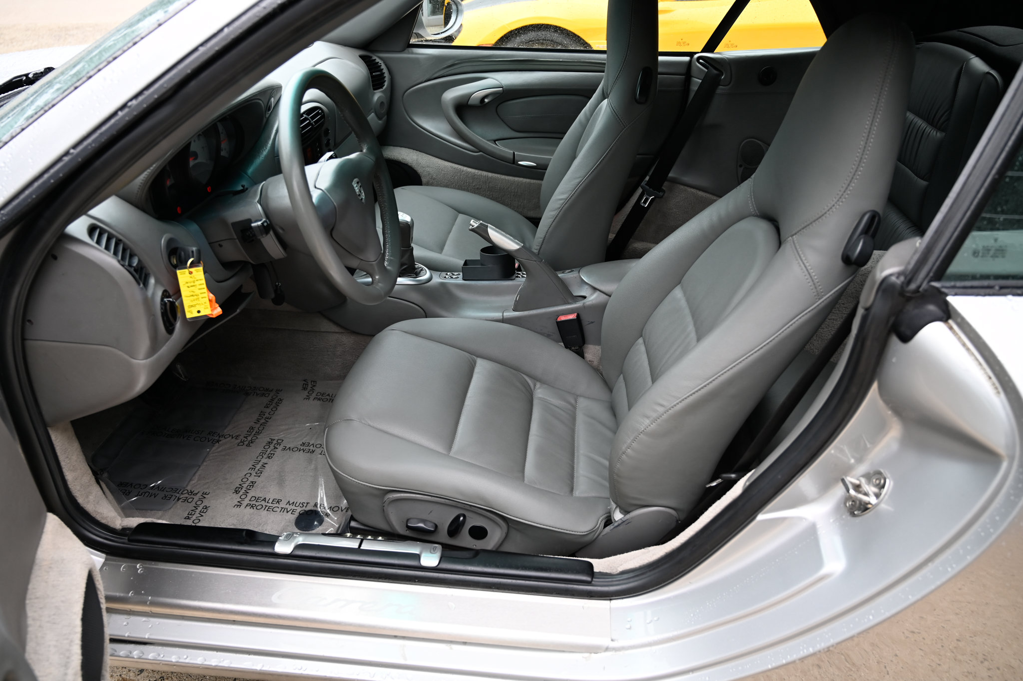 Used 2000 Porsche 911 Carrera RWD image 17