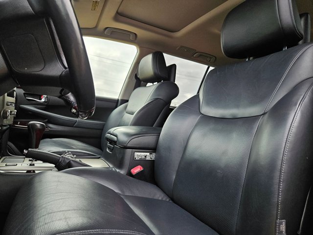 Used 2014 Lexus LX 570 4WD w/ Luxury Package image 17