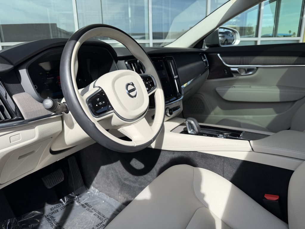 Used 2024 Volvo S90 B6 Plus w/ Protection Package Premier AWD/4WD image 32