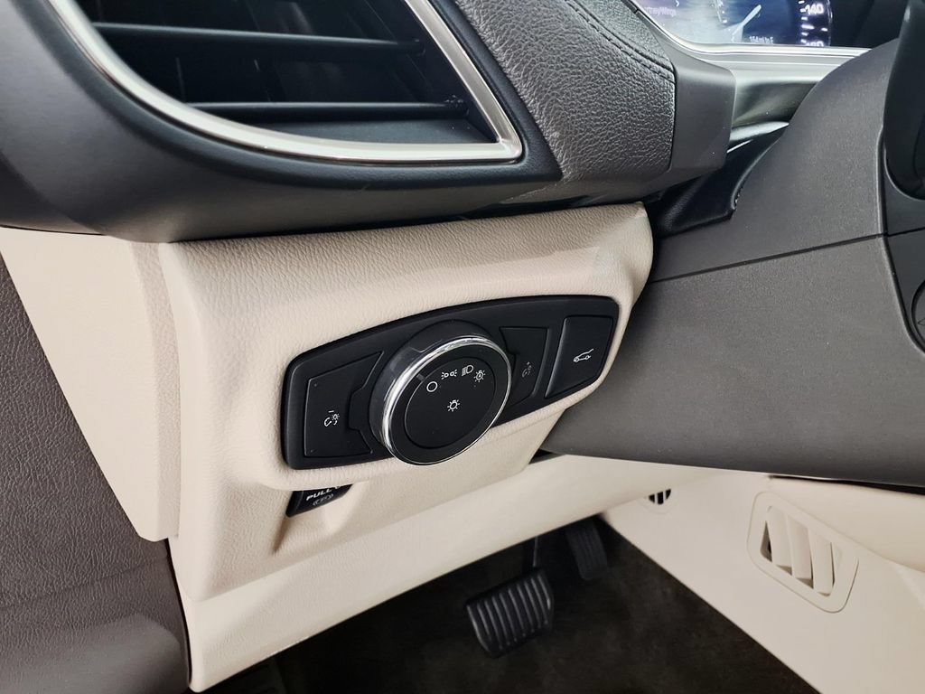 Used 2016 Lincoln MKX Select w/ Select Plus Package FWD image 24
