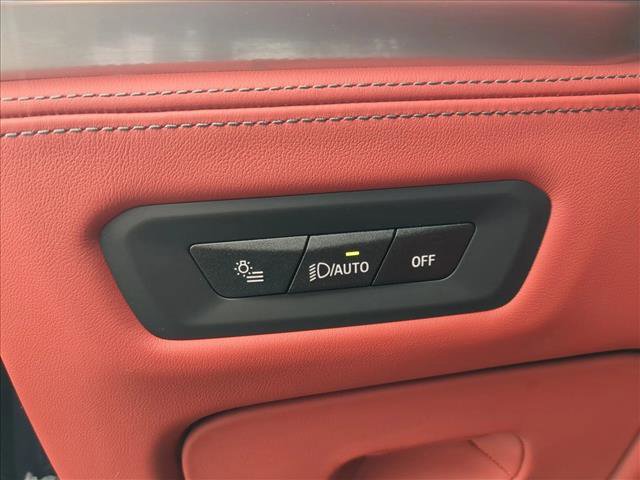 Used 2025 BMW X6 M Competition w/ Executive Package image 11