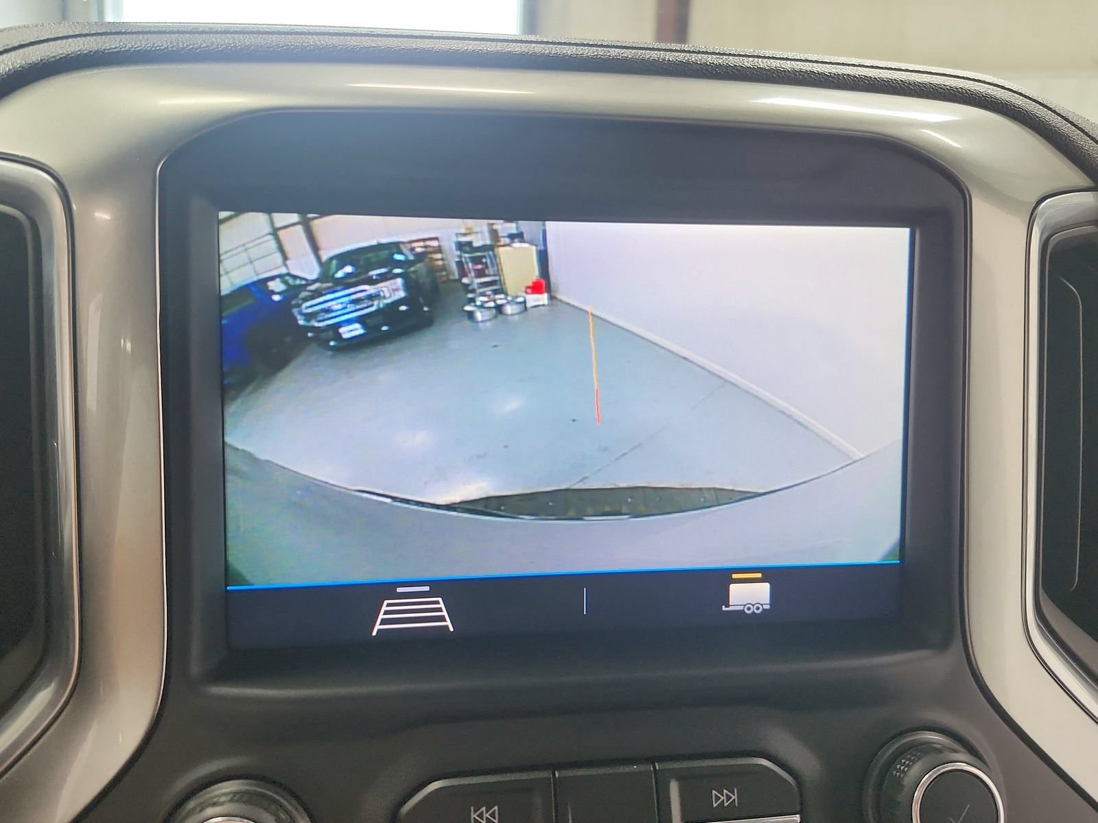 Used 2019 Chevrolet Silverado 1500 LT w/ All-Star Edition AWD/4WD image 26