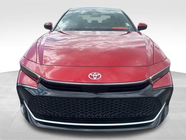 Used 2023 Toyota Crown Limited image 8