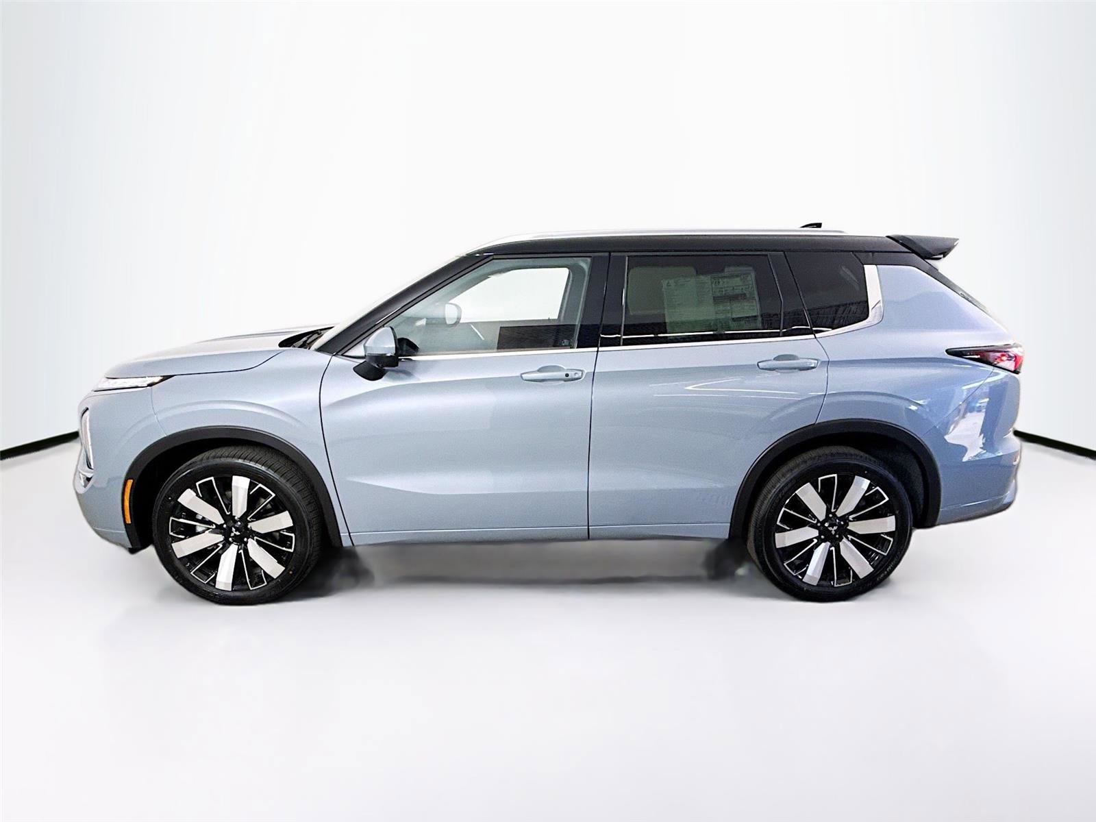 New 2026 Mitsubishi Outlander SEL image 30
