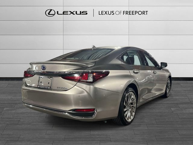 Used 2021 Lexus ES 300h w/ Accessory Package 2 FWD image 4
