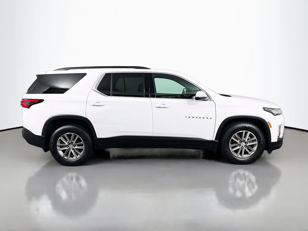 Used 2023 Chevrolet Traverse LT AWD/4WD image 4
