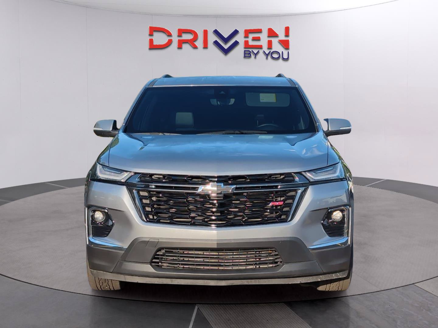 Used 2023 Chevrolet Traverse RS FWD image 8