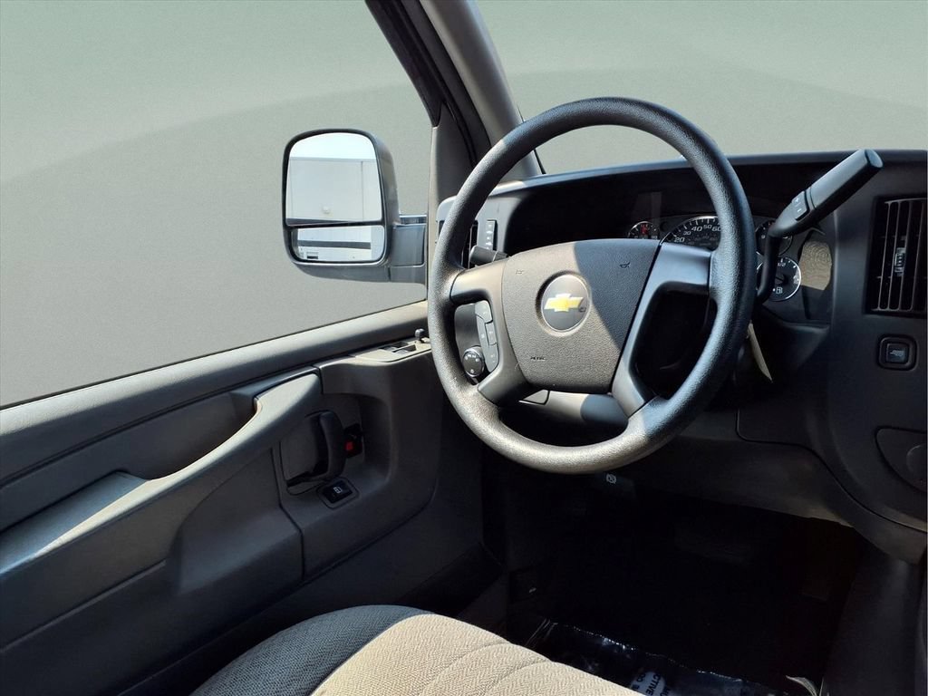 Used 2015 Chevrolet Express 3500 LT w/ LT Preferred Equipment Group RWD image 17