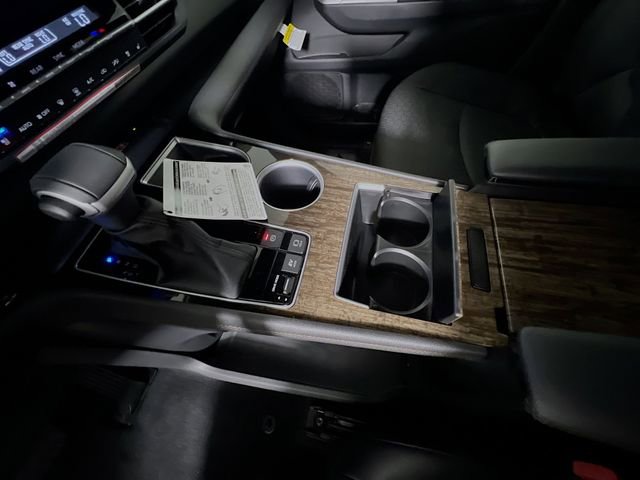 New 2026 Toyota Sienna Limited FWD image 22
