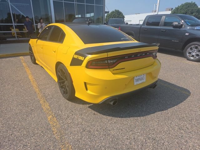 Used 2018 Dodge Charger R/T RWD image 4