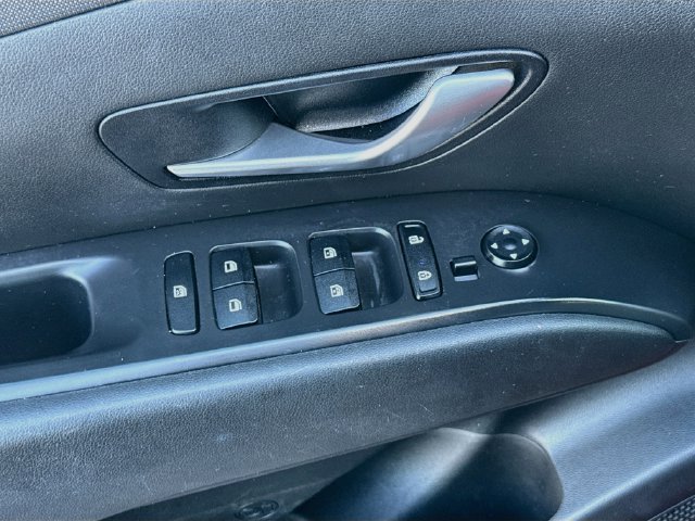 Used 2023 Hyundai Tucson SEL w/ Convenience Package FWD image 17