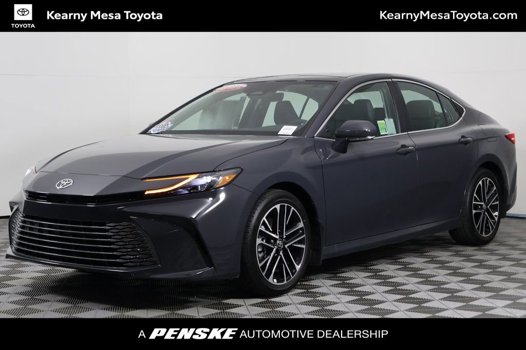 Used 2025 Toyota Camry XLE