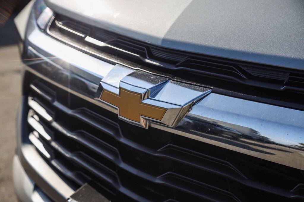 Used 2024 Chevrolet TrailBlazer LT FWD image 11