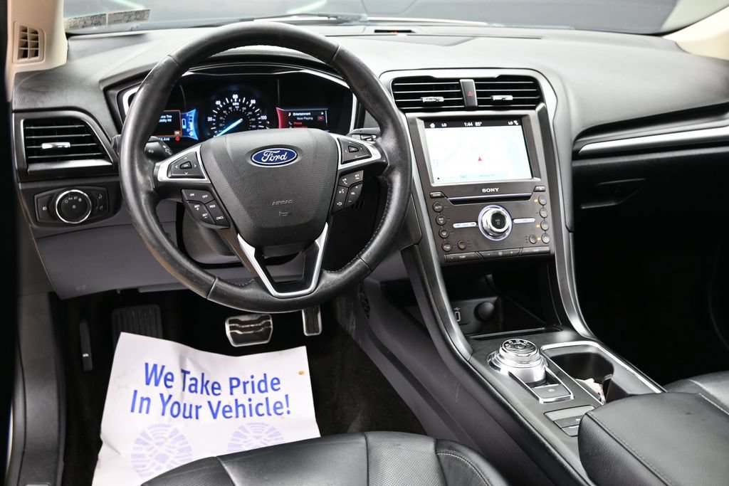 Used 2018 Ford Fusion Energi Titanium FWD image 27