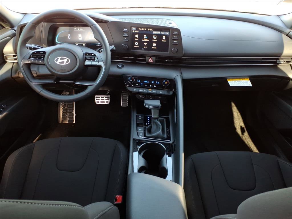 New 2026 Hyundai Elantra SEL Sport Premium image 9