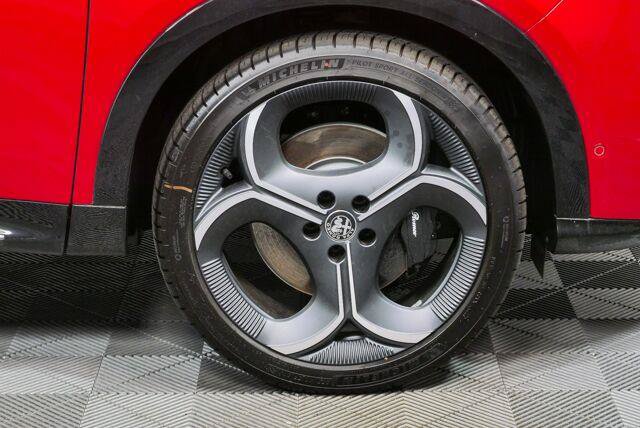 New 2026 Alfa Romeo Tonale w/ Active Assist Package AWD/4WD image 6