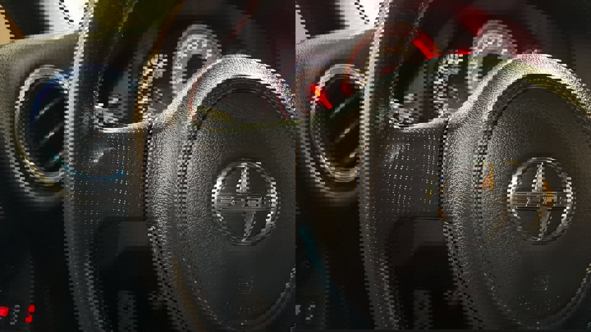 Used 2013 Scion FR-S image 27