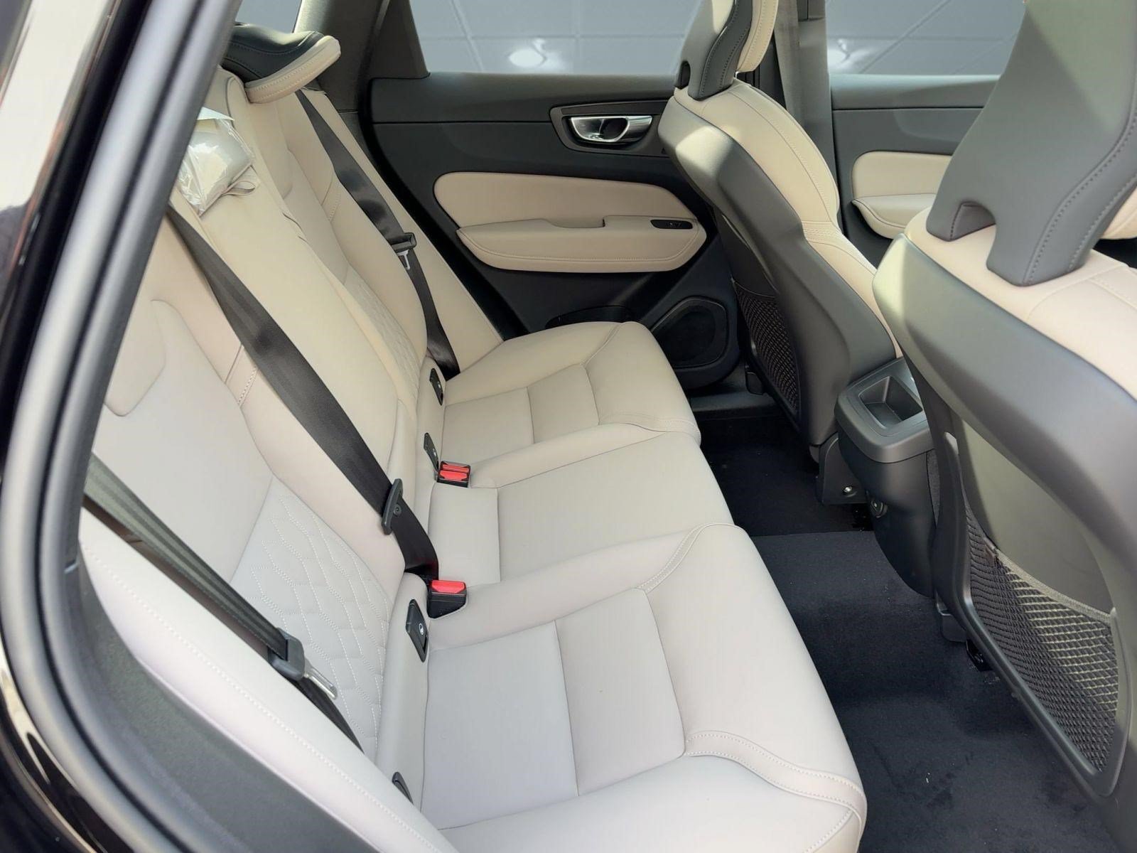 Used 2026 Volvo XC60 B5 Plus w/ Climate Package AWD/4WD image 29