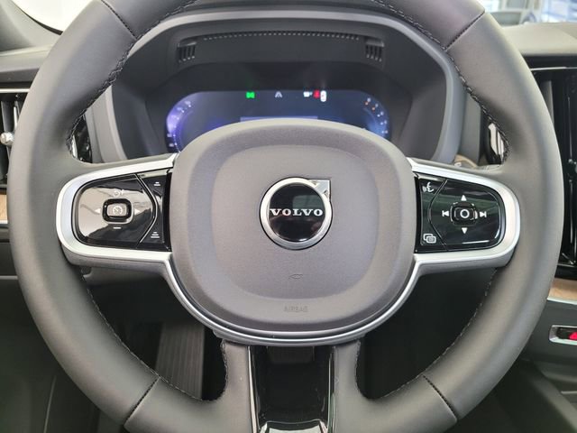 New 2026 Volvo XC60 B5 Plus w/ Protection Package Premier AWD/4WD image 22