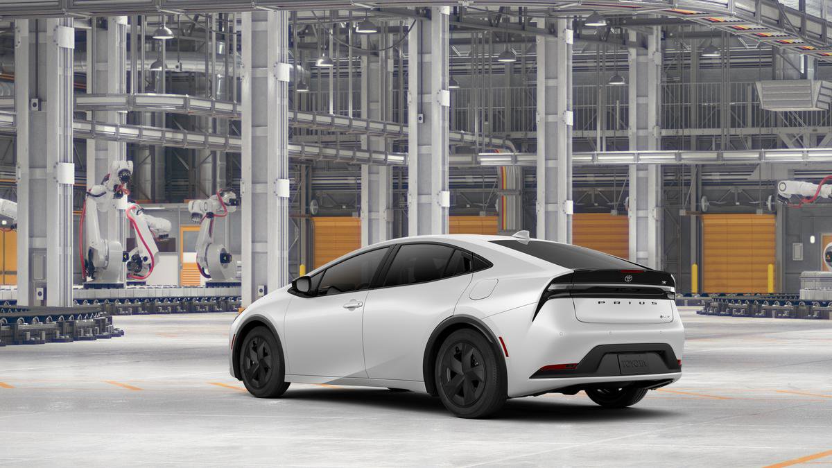 New 2026 Toyota Prius Plug-In Hybrid FWD image 8